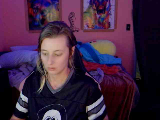 YourSecretGirlFriend963 webcam