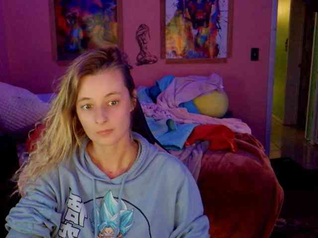 YourSecretGirlFriend963 webcam