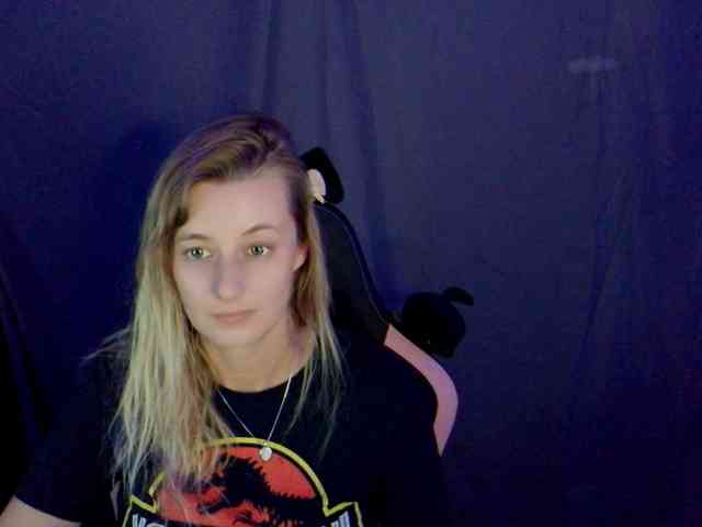 YourSecretGirlFriend963 webcam