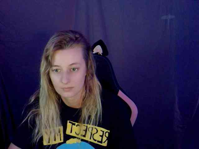 YourSecretGirlFriend963 webcam