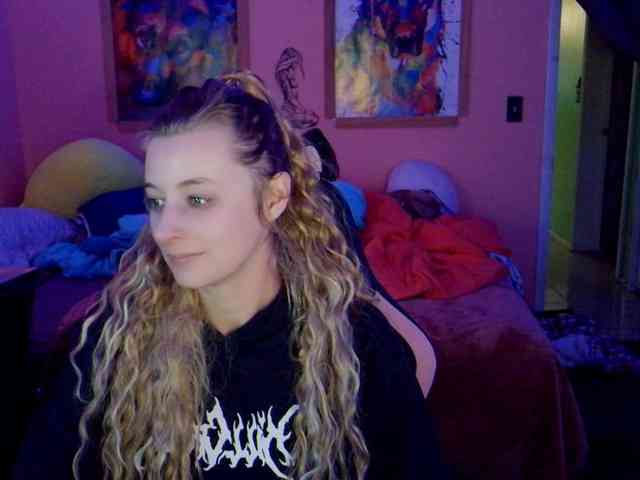 YourSecretGirlFriend963 webcam