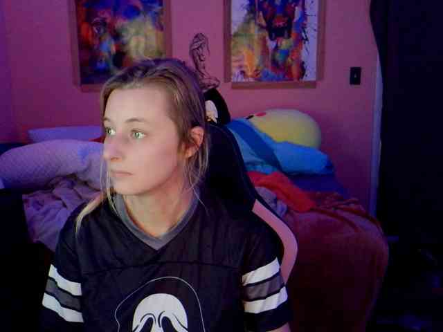 YourSecretGirlFriend963 webcam