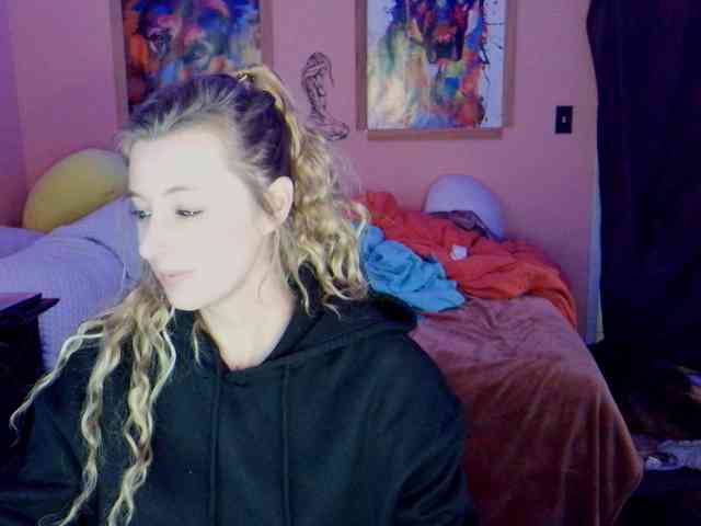 YourSecretGirlFriend963 webcam