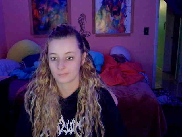 YourSecretGirlFriend963 webcam