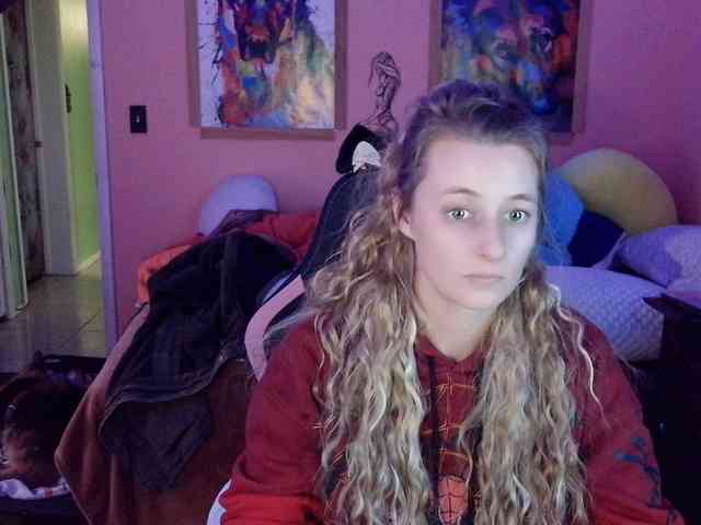 YourSecretGirlFriend963 webcam