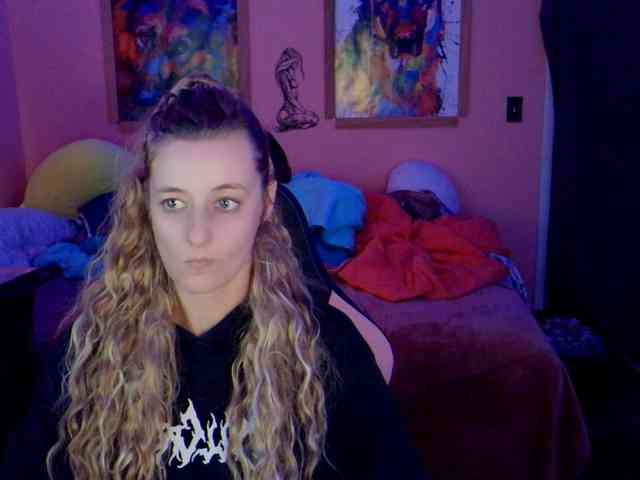 YourSecretGirlFriend963 webcam