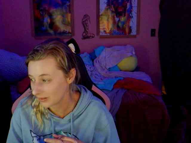 YourSecretGirlFriend963 webcam