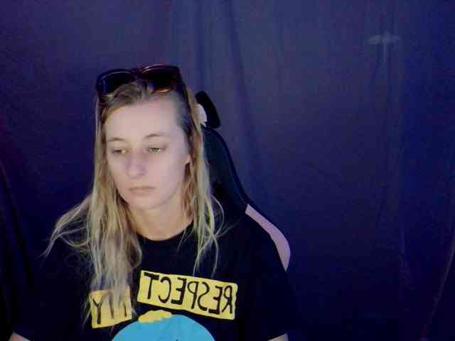 YourSecretGirlFriend963 webcam