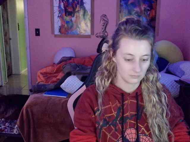 YourSecretGirlFriend963 webcam