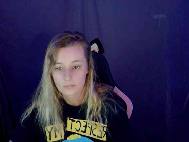 YourSecretGirlFriend963 webcam