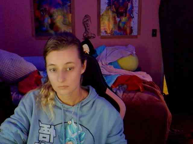 YourSecretGirlFriend963 webcam