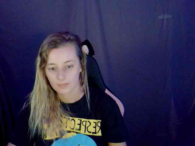 YourSecretGirlFriend963 webcam