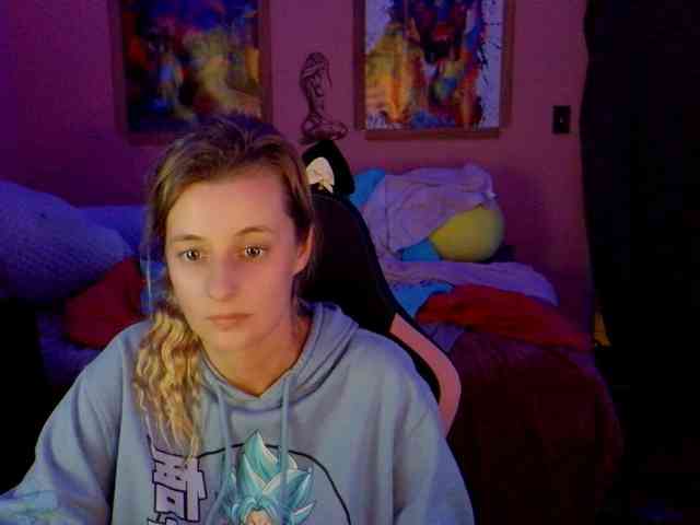 YourSecretGirlFriend963 webcam