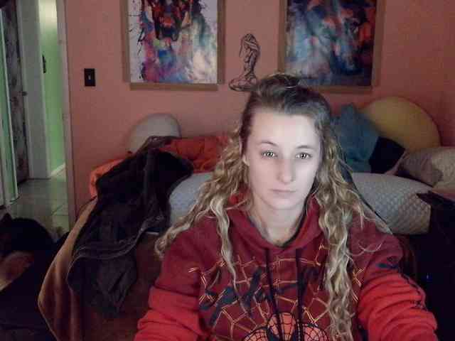 YourSecretGirlFriend963 webcam