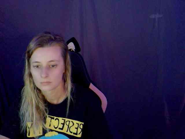 YourSecretGirlFriend963 webcam