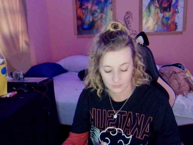 YourSecretGirlFriend963 webcam