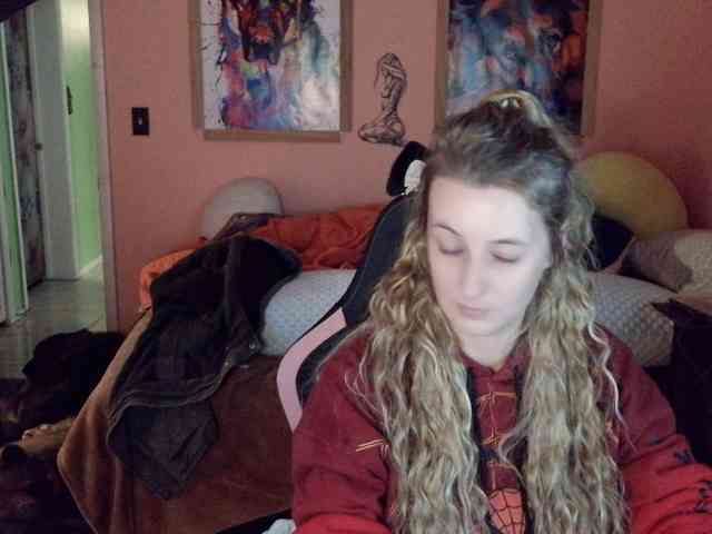 YourSecretGirlFriend963 webcam