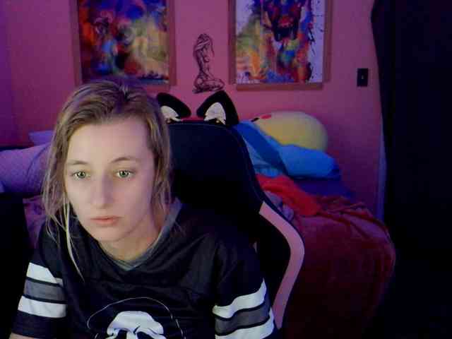 YourSecretGirlFriend963 webcam