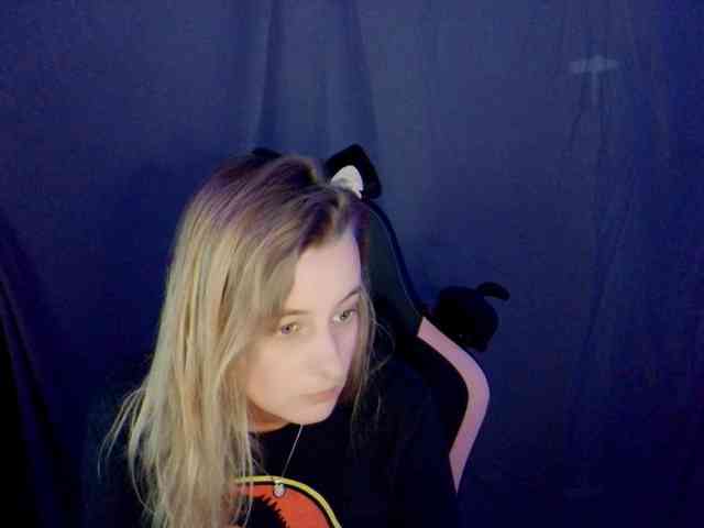 YourSecretGirlFriend963 webcam