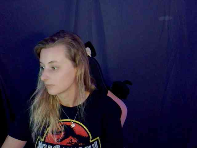 YourSecretGirlFriend963 webcam