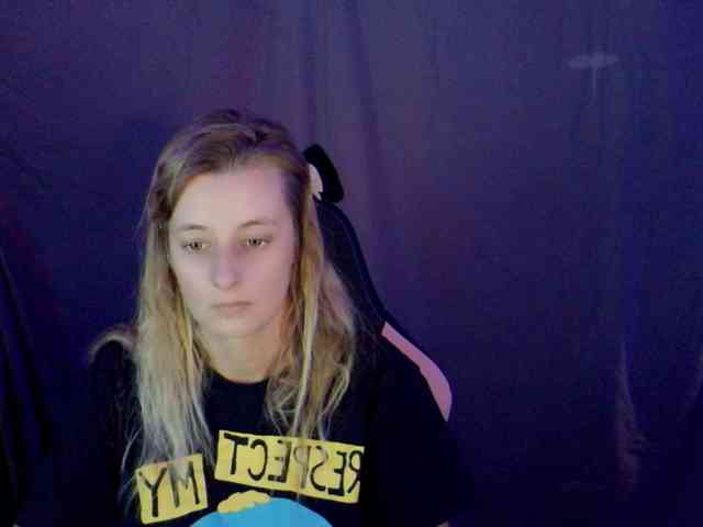 YourSecretGirlFriend963 webcam