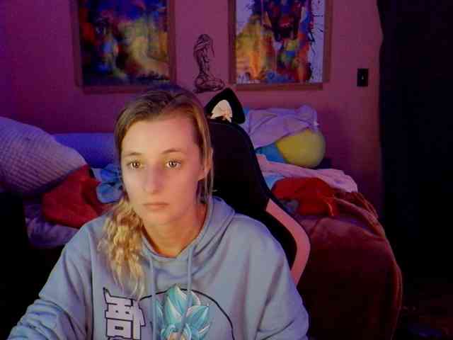 YourSecretGirlFriend963 webcam