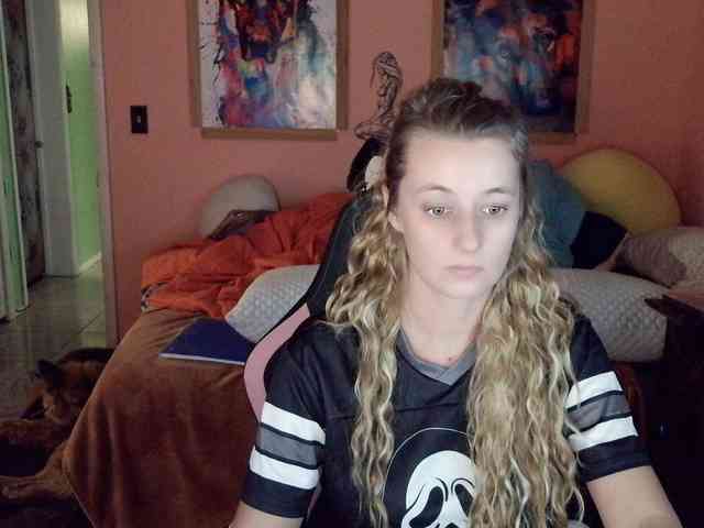 YourSecretGirlFriend963 webcam