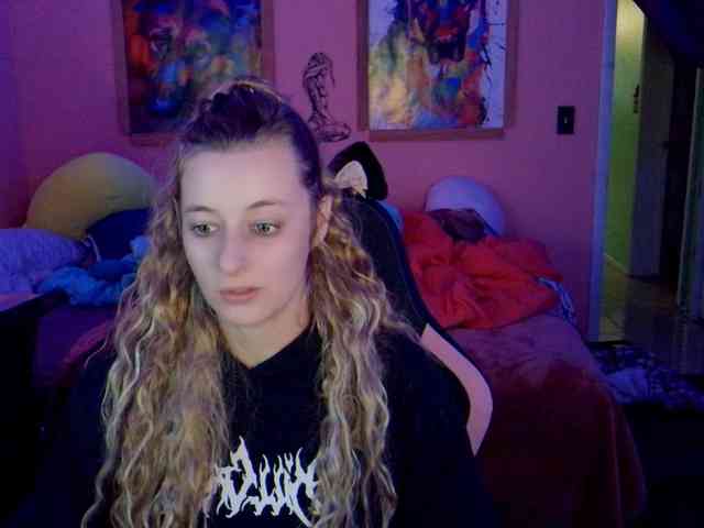 YourSecretGirlFriend963 webcam