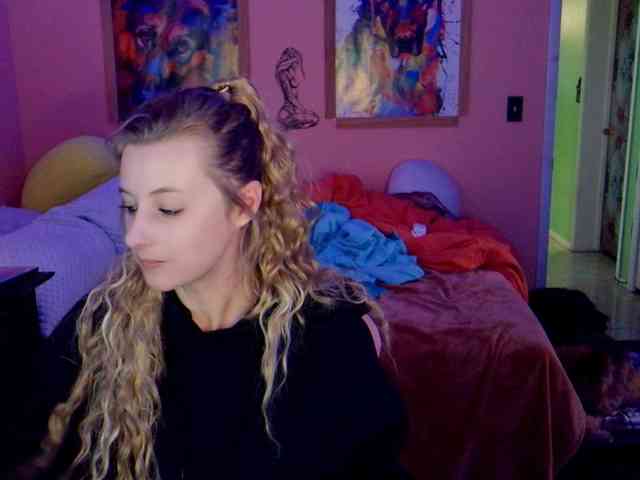 YourSecretGirlFriend963 webcam