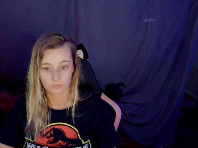 YourSecretGirlFriend963 webcam