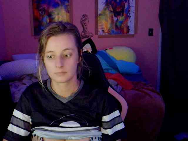 YourSecretGirlFriend963 webcam