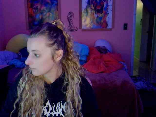 YourSecretGirlFriend963 webcam