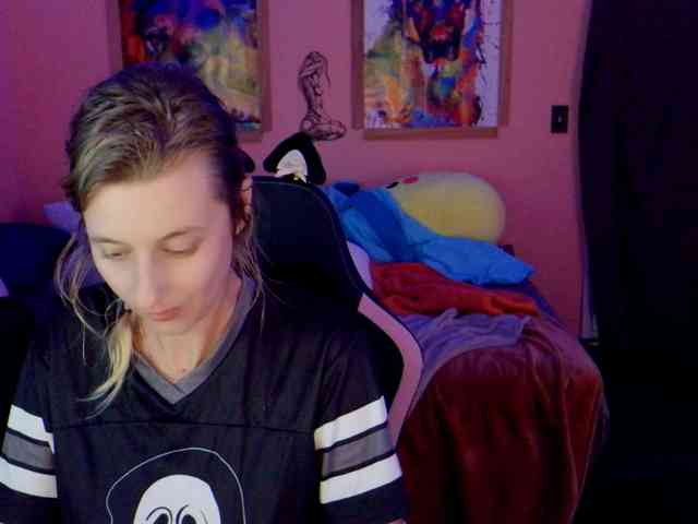 YourSecretGirlFriend963 webcam