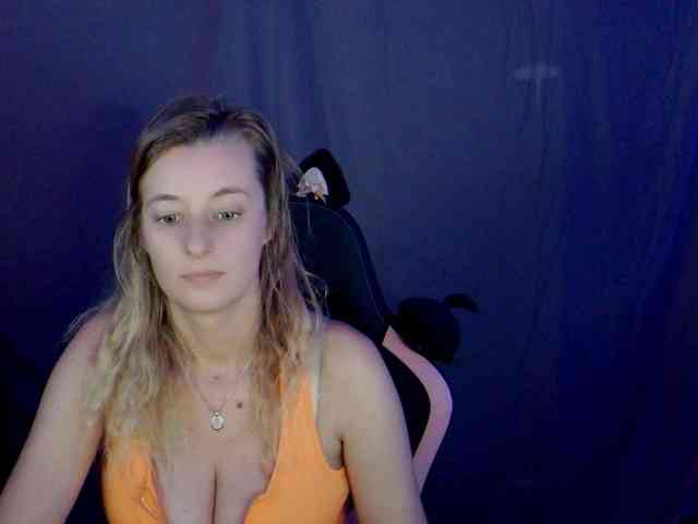 YourSecretGirlFriend963 webcam