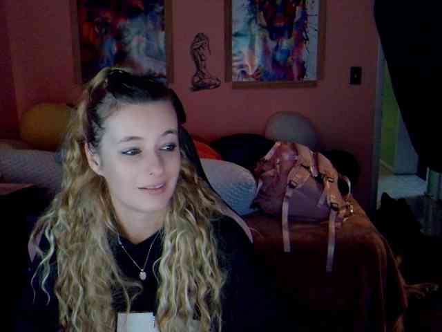 YourSecretGirlFriend963 webcam