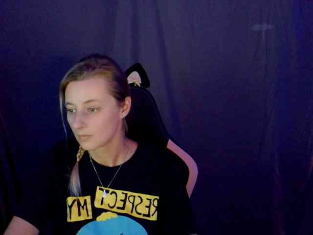 YourSecretGirlFriend963 webcam