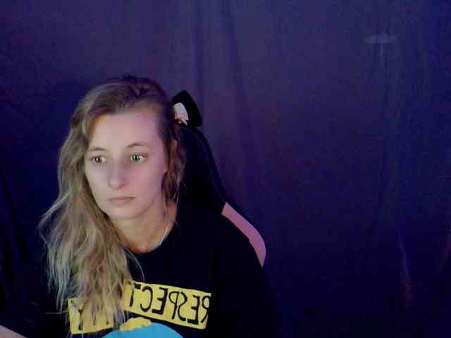 YourSecretGirlFriend963 webcam