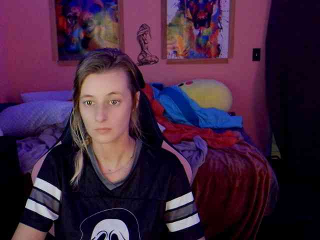 YourSecretGirlFriend963 webcam