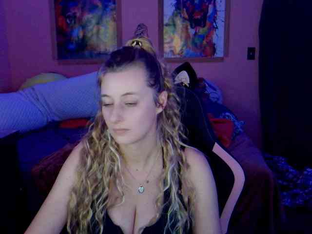 YourSecretGirlFriend963 webcam