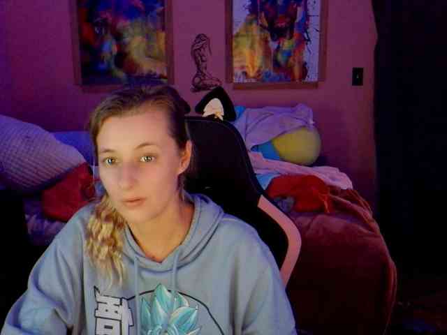 YourSecretGirlFriend963 webcam