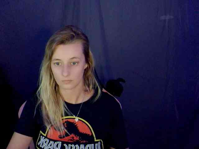 YourSecretGirlFriend963 webcam