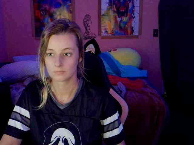 YourSecretGirlFriend963 webcam