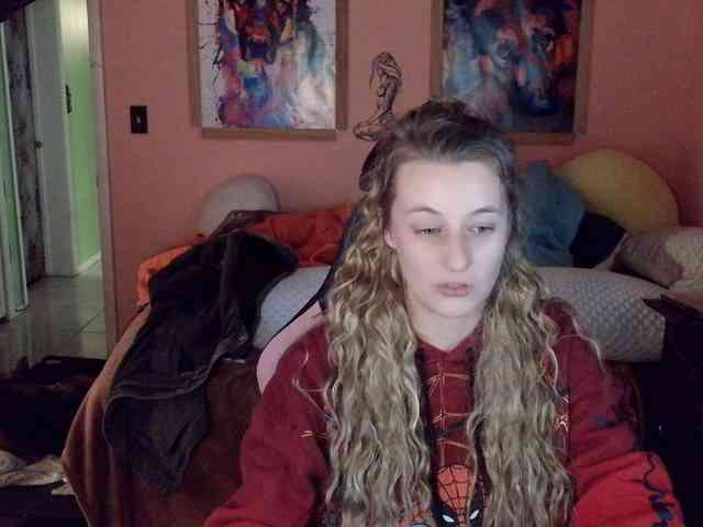 YourSecretGirlFriend963 webcam