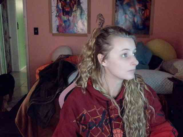 YourSecretGirlFriend963 webcam