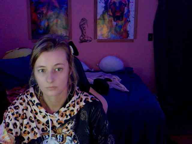 YourSecretGirlFriend963 webcam