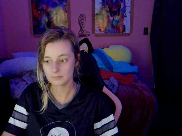 YourSecretGirlFriend963 webcam