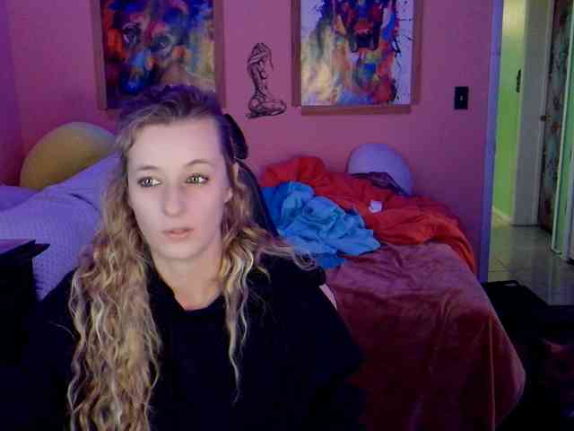 YourSecretGirlFriend963 webcam