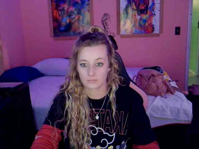 YourSecretGirlFriend963 webcam