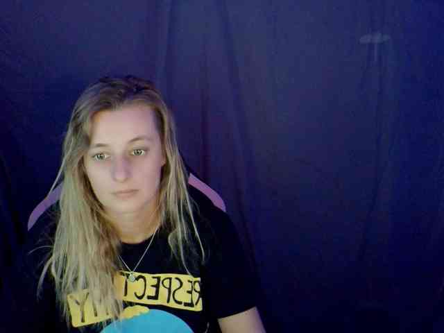 YourSecretGirlFriend963 webcam