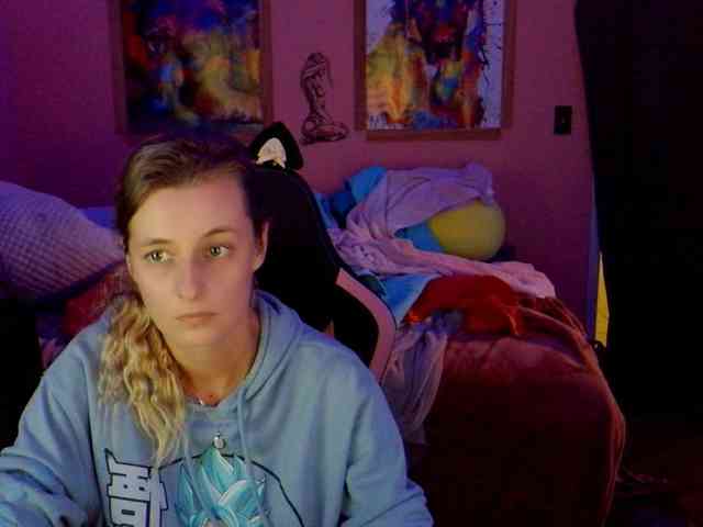 YourSecretGirlFriend963 webcam